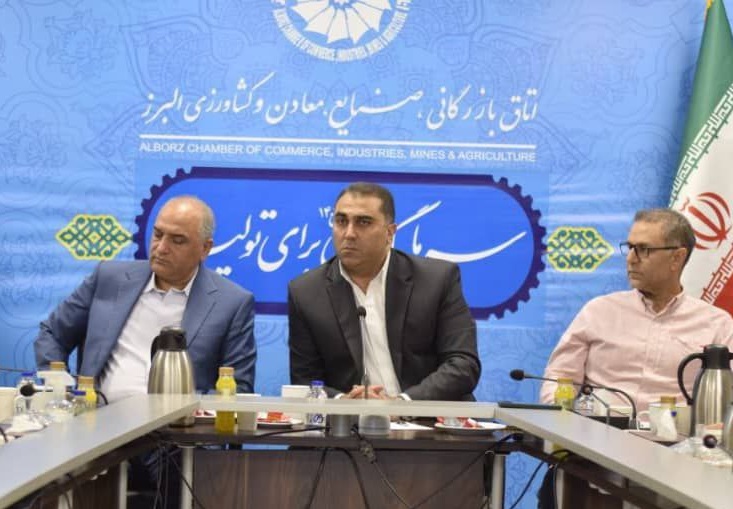 کاندیدای انتخابات ریاست فدراسیون اتومبیلرانی: فرایند برگزاری انتخابات در مسیر درستی است/ صدور گواهینامه موتورسواری برای بانوان را پیگیری می کنیم
