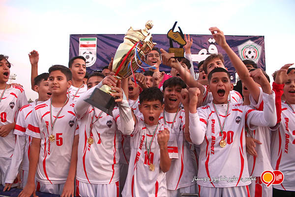 گزارش تصویری جشن قهرمانی لیگ فوتبال 14 سال استان البرز